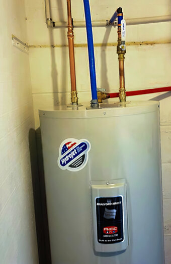 https://guildfordhotwater.com.au/uploads/2025/06/electric-hot-water-system-32554.jpg