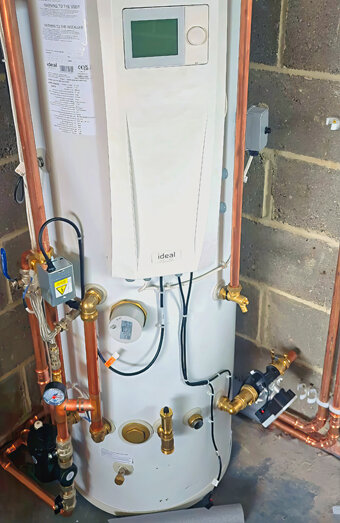 https://guildfordhotwater.com.au/uploads/2025/06/gas-hot-water-system-13675.jpg