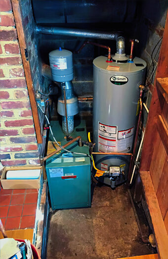 https://guildfordhotwater.com.au/uploads/2025/06/gas-hot-water-system-50310.jpg