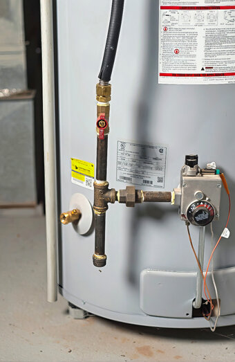 https://guildfordhotwater.com.au/uploads/2025/06/gas-hot-water-system-65811.jpg