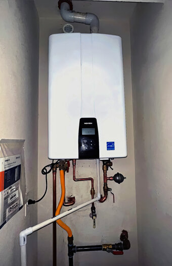 https://guildfordhotwater.com.au/uploads/2025/06/thermostatic-water-systems-37047.jpg